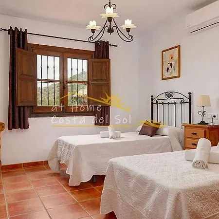 Flores At Villa Nerja
